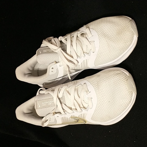 Nike Downshifter women size  7.5 - Picture 2 of 8